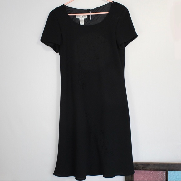 Simple classic 90s short sleeve black mini midi dress beading details size 12 - Picture 1 of 7